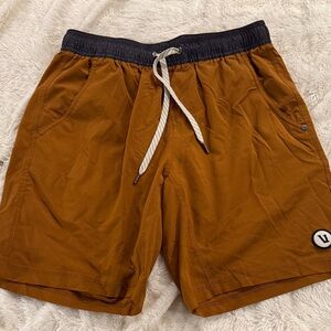 Vuori Men's Athletic Shorts in Brown and Black